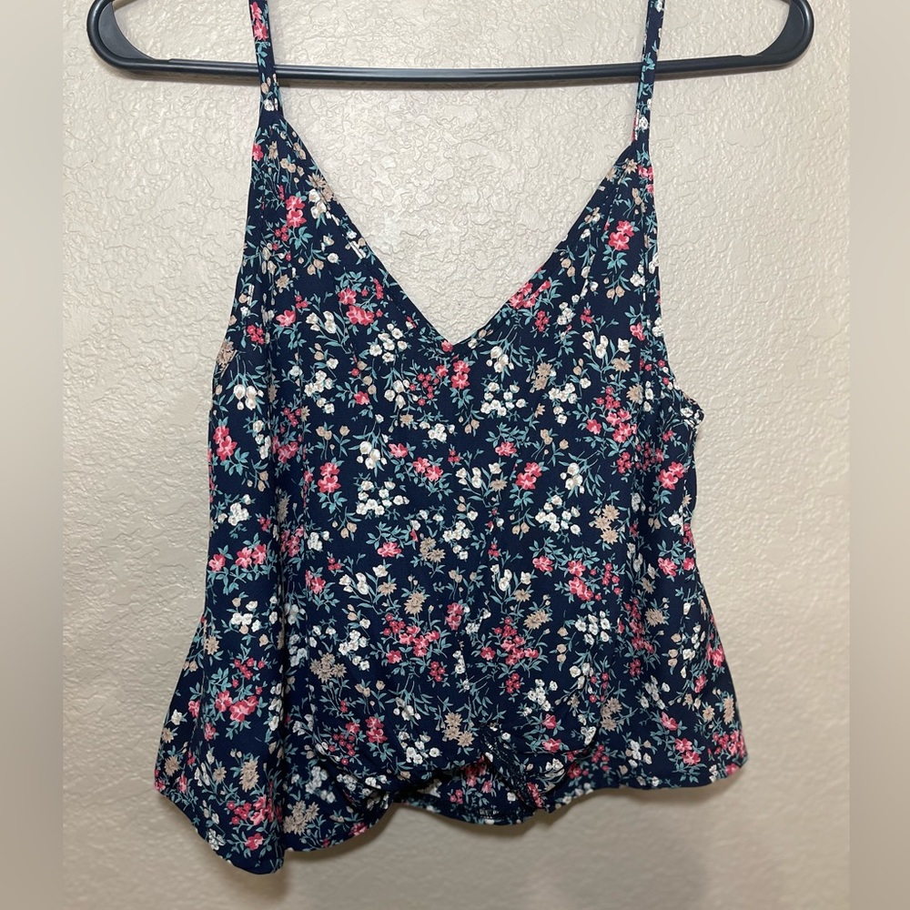 Tank top dark blue blouse with red/tan flowers